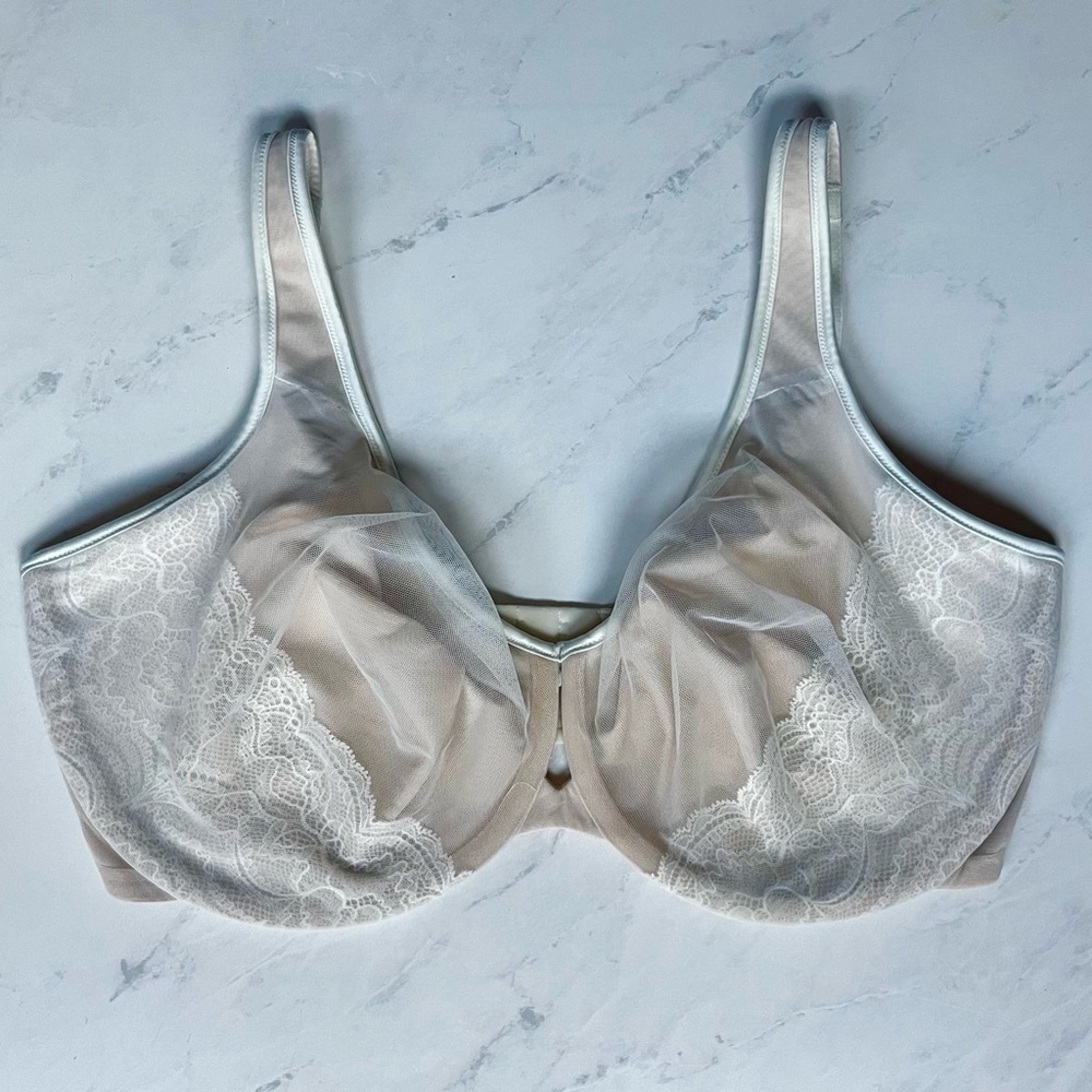 Lilyette • 40DDD • White Cream Illusion Underwire Full Coverage Minimizer Bra